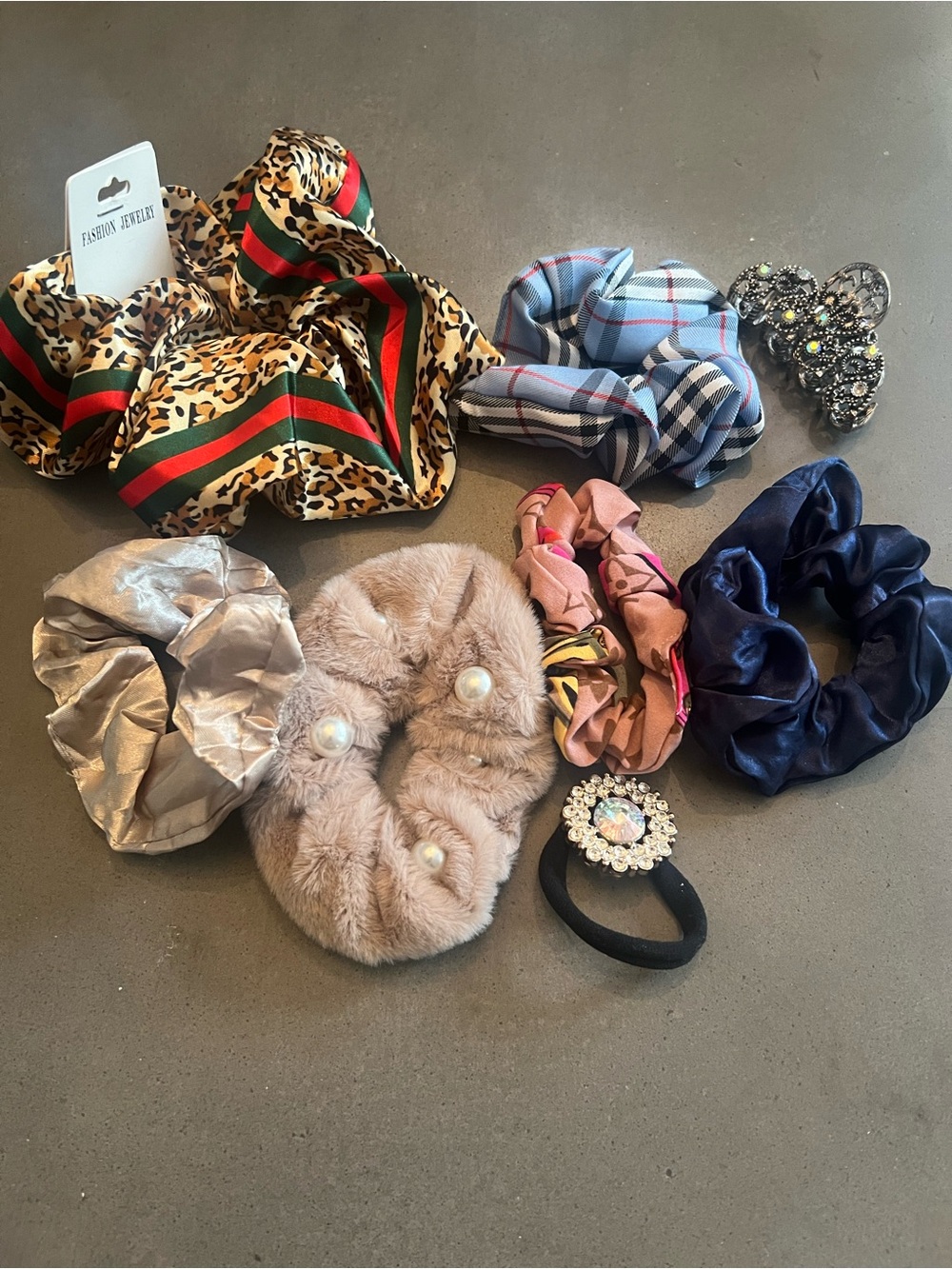 Assorted  Hair Scrunchies and Clips - Mixed Colors( All New)